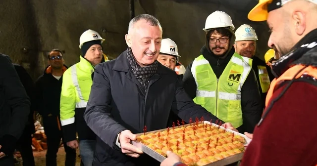 Kocaeli Büyükşehir ekipleri yeni yıla şantiyelerde girdi Kocaeli Haberleri