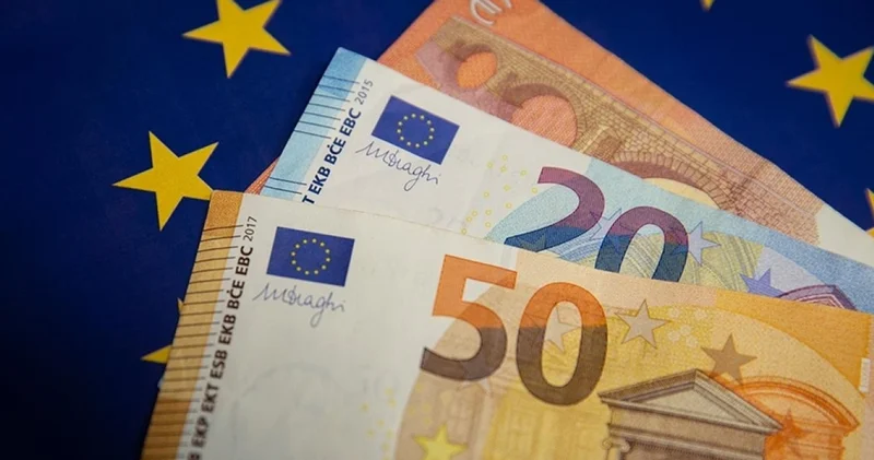 Euro 27 yaşında Para Haberleri