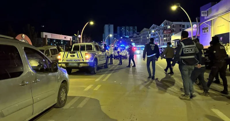 Yılbaşı kutlamasında çıkan kavgaya müdahale eden polis, bıçakla yaralandı Son dakika haberleri