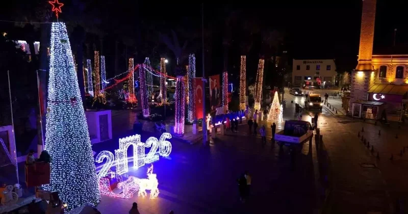 Bodrum da meydanın ışıltısı fotoğraf karelerine böyle yansıdı