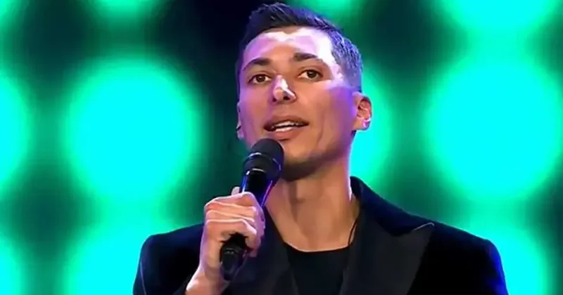 Toprak Razgatlıoğlu bu sefer pistte değil sahnede coştu! Fanatik Spor Haberleri Video