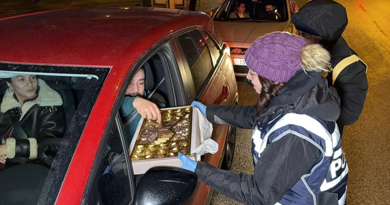 Denetimlerde alkolsüz sürücülere çikolata ikram edildi