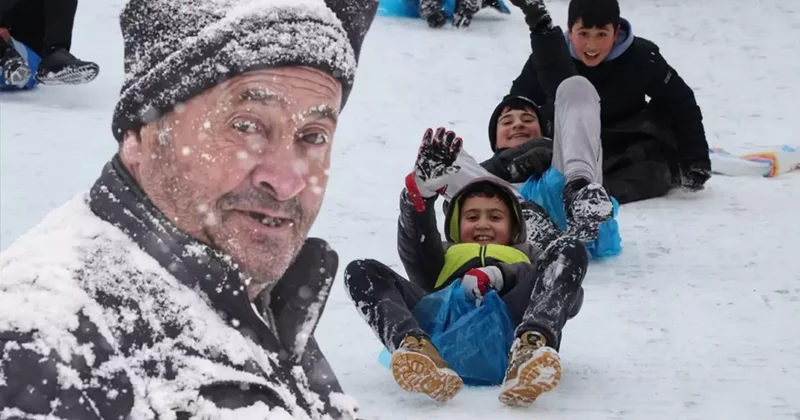 Türkiye nin yarısında okullar tatil! Gözler İstanbul dan gelecek kararda