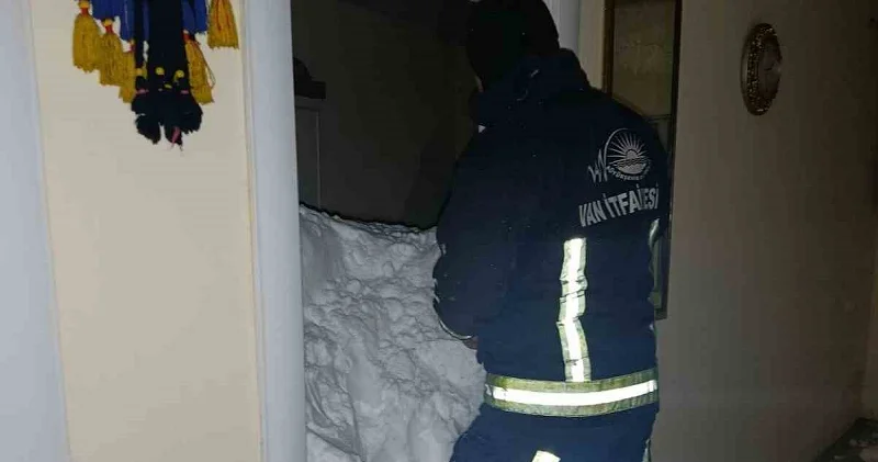 Van da çığ faciası: Bir kişi kayıp, 22 ev boşaltıldı Van Haberleri