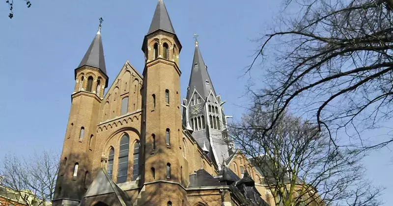 Hollanda’da 154 yıllık kilisede yangın