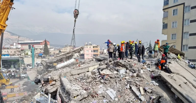 152 cana mezar olan Palmiye Sitesi davasında yeni gelişme: 3 kamu görevlisi yargılanacak