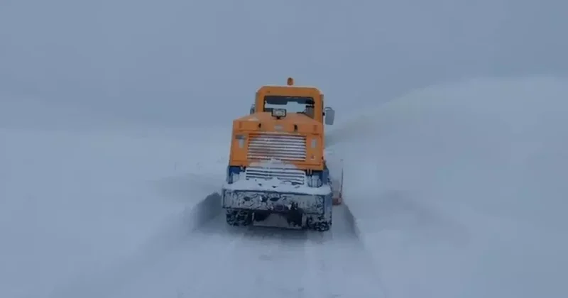 Kars’ta 143 köy yolu ulaşıma kapandı, eğitime ara verildi