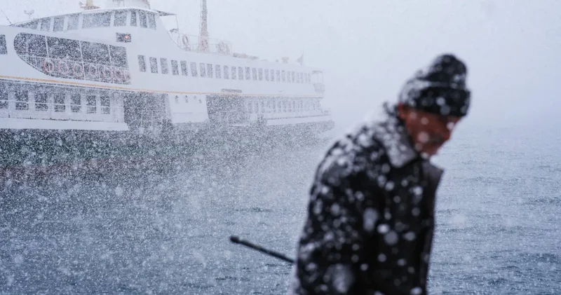 İstanbul’un bir ilçesinde okullar kar yağışı nedeniyle tatil edildi