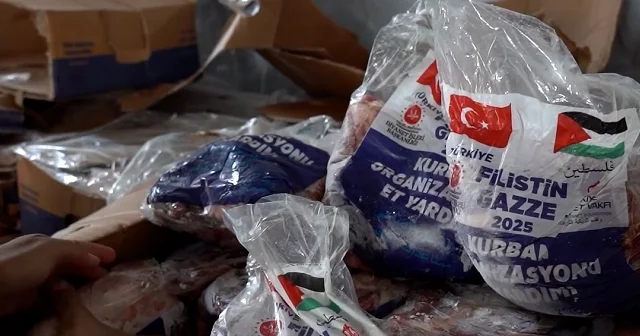 Türkiye Diyanet Vakfı’ndan Gazze’ye umut eli: 20 ton kurban eti ulaştırıldıTürkiye Diyanet Vakfı VİDEO İZLE