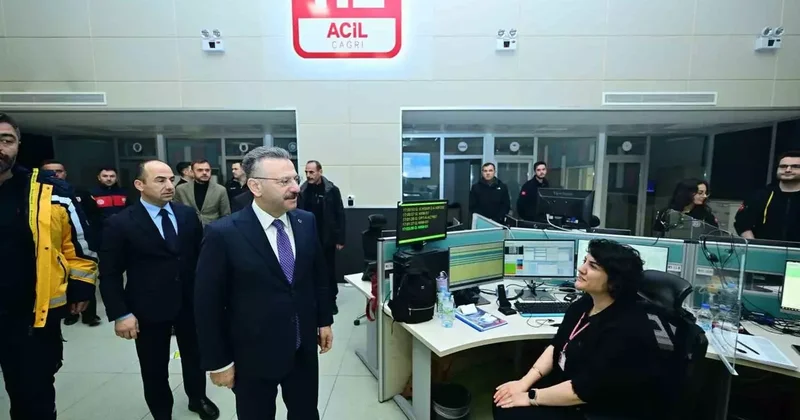 Vali Aksoy, yılbaşında çalışan 112 Acil Çağrı Merkezi personelini ziyaret etti