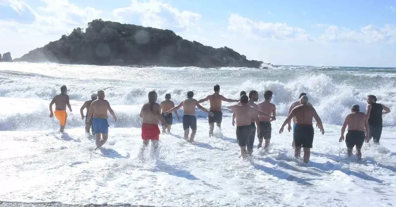Mersin de yeni yıl geleneği bozulmadı