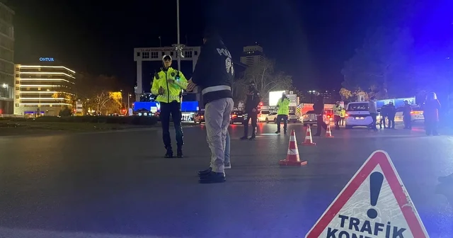 İzmir de yeni yıl mesaisi: 13 bin personel sahada İzmir Haberleri