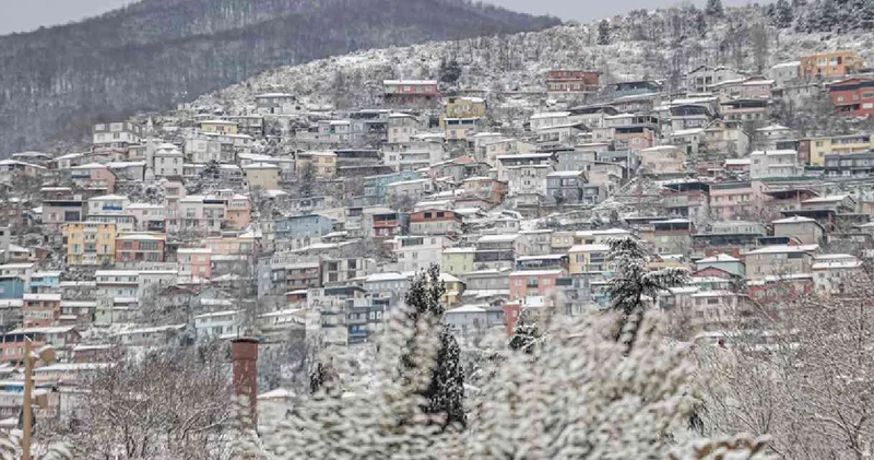 Kayseri, Bursa, İzmir... Türkiye den kar manzaraları