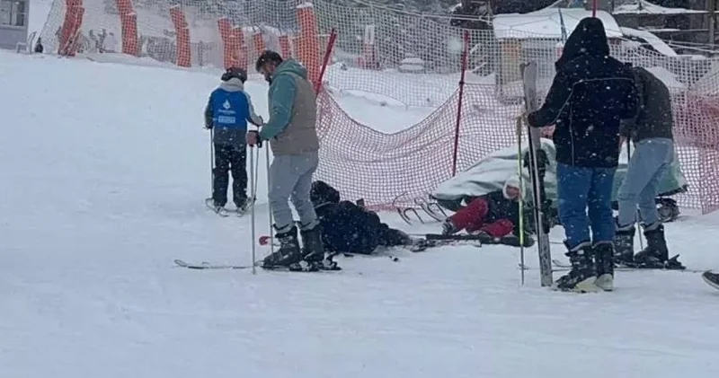 Beyaz cennet’te piste çıkan acemi kayakçıların kazaları kamerada