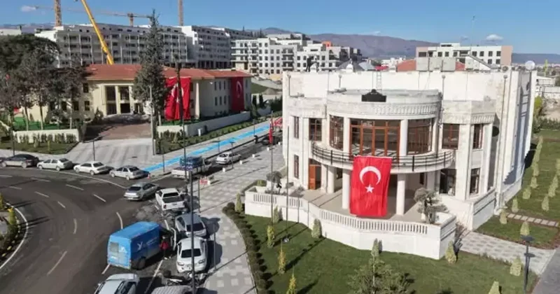Hatay da yeniden ayağa kaldırılan tarihi meclis binası devlet tiyatrolarına sahne olacak