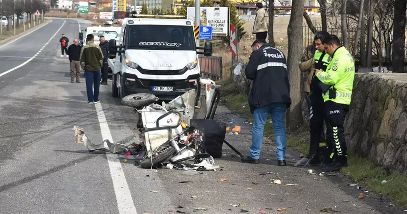 Kırıkkale’de 3 aracın karıştığı feci kaza! 1 i ağır 2 kişi yaralandı