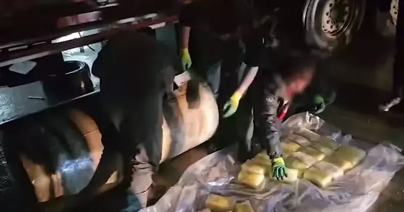 Şırnak ta 142 kilo metamfetamin ele geçirildi: 2 gözaltı