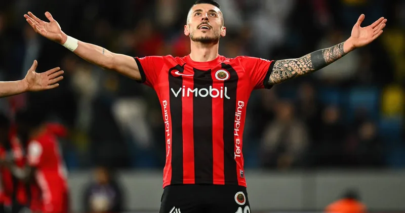 Gençlerbirliği, evinde 2 golle Gaziantep FK yi üzdü