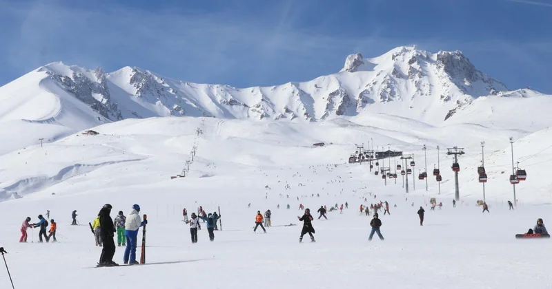 Erciyes yarıyıl tatilinde 1 milyon 400 bin ziyaretçi ağırladı