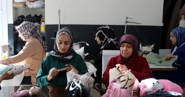 Depremzedelere yardım için bir araya gelen kadınlar kooperatif kurdu Gaziantep Haberleri