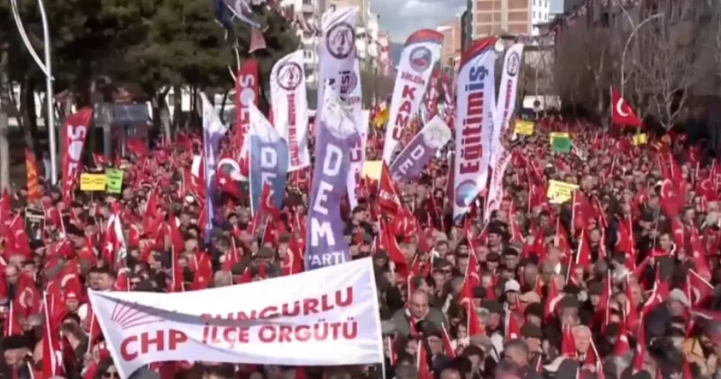 CHP nin 86. eylem adresi Çorum! Millet alana akın etti