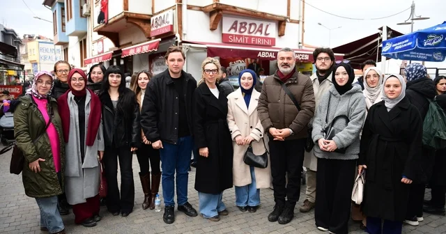 Osmangazi Belediyesi nden gençlere lezzet dolu tanıtım Osmangazi de Bursa nın dünyaca ünlü lezzetleri gençlere aktarılıyor Bursa Haberleri