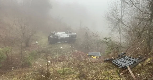 Bartın da siste yoldan çıkan araç takla attı: 4 yaralı Bartın Haberleri
