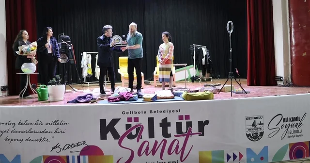 Gelibolu da Hangisi Gerçek tiyatro oyunu sahnelendi Çanakkale Haberleri