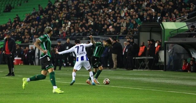 Sakaryaspor SMS Grup Sarıyerspor: 0 0 Sakarya Haberleri