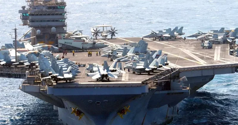 İran dan Abraham Lincoln e füze isaldırısı