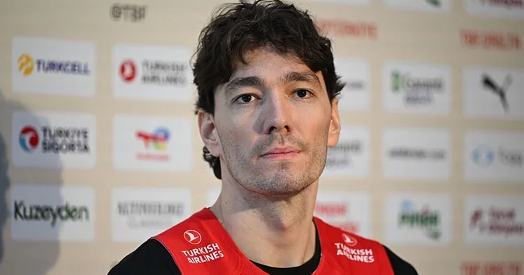 Cedi Osman: İlk galibiyetin anlamlı olabilmesi için kazanmalıyız!