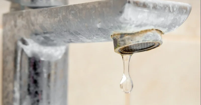 Sirke de karbonat da halt etmiş! Musluk kirecini gidermenin gerçek sırrı açığa çıktı Sözcü Gazetesi
