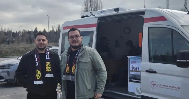 Eskişehir de mobil sigara bıraktırma aracı taraftarla buluştu Eskişehir Haberleri