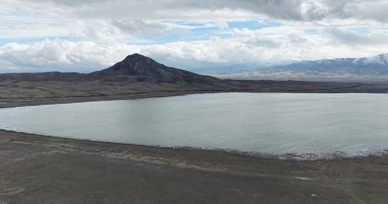 Türkiye de ikinci kuş cenneti olmaya adaydı: Karataş Gölü yeniden dolmaya başladı