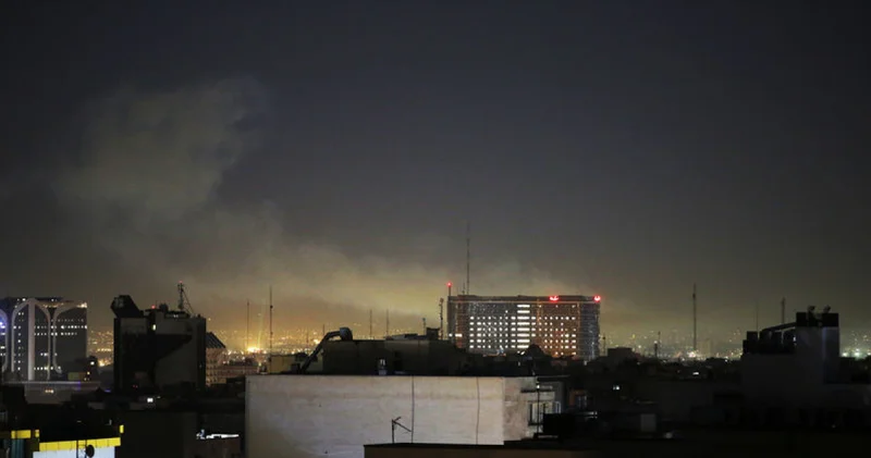 ABD ve İsrail İran a operasyona başladı, İran ABD üslerini hedef aldı: Son durum ne? Dış Haberler