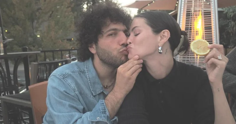 Selena Gomez in eşi Benny Blanco dan kirli ayak tepkisine yanıt: Ayaklarım harika!