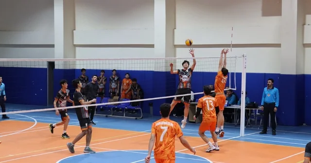 Voleybol takımı, Türkiye finallerinde Şanlıurfa yı temsil edecek Şanlıurfa Haberleri