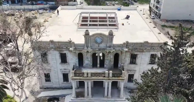 Depremde zarar gören tarihi valilik binası aslına uygun şekilde inşa ediliyor Hatay Haberleri