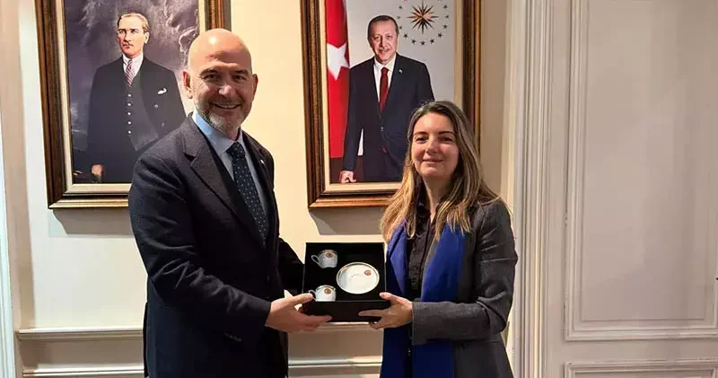 Fransa da iftara katılan Süleyman Soylu: Avrupa’daki Türkler yükseliyor