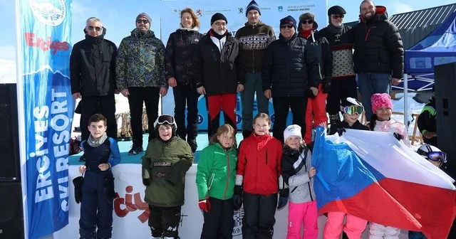 5. Diplomatik Kayak Yarışı nda dereceye girenler ödüllendirildi Kayseri Haberleri