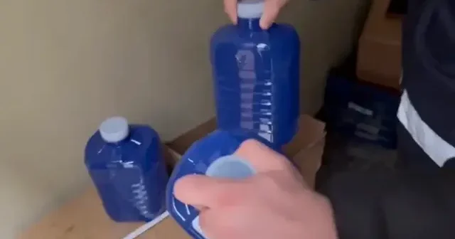 Samsun’da sahte alkol operasyonu: 70 litre etil alkol ele geçirildi VİDEO İZLE