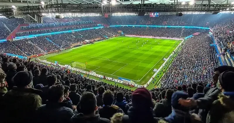 Trabzonspor dan taraftarlara müjde: Bilet fiyatlarında indirime gidildi Futbol Haberleri