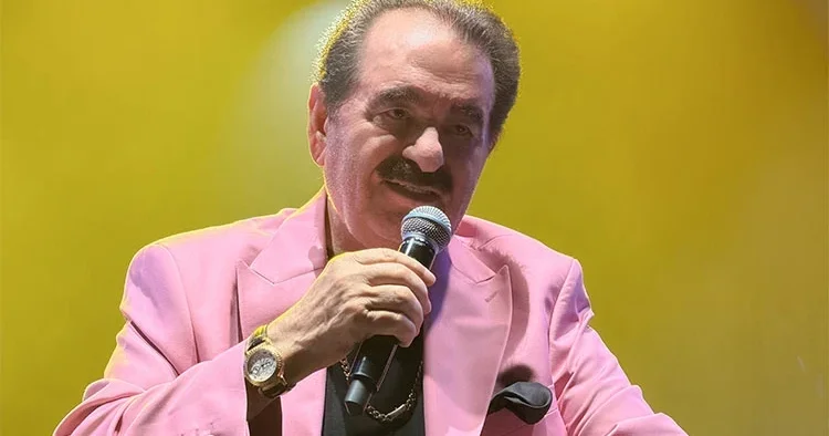 İbrahim Tatlıses, Hülya Avşar ile telefonda düet yaptı!