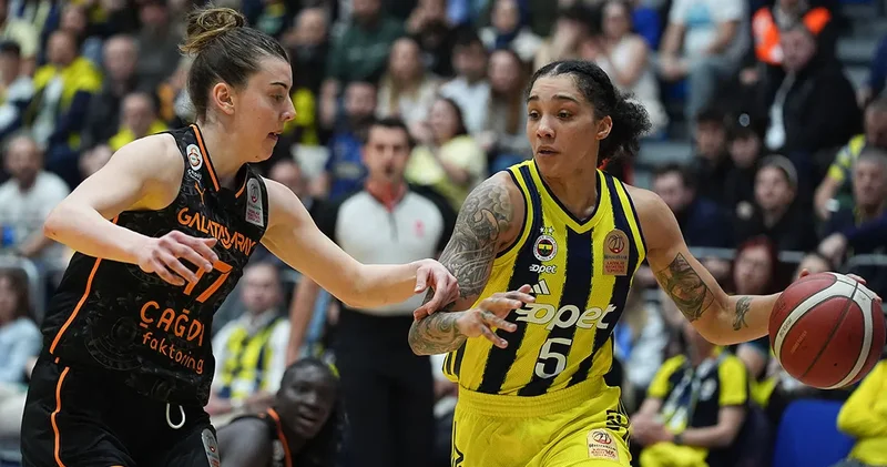 Fenerbahçe sahasında Galatasaray ı mağlup etti: Şampiyonluğa 1 maç kaldı