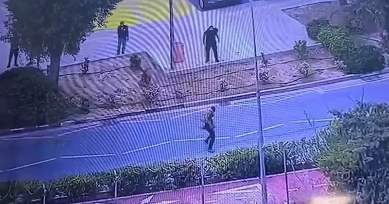 Kıbrıs’ta Rum tarafından çirkin saldırı: Sivillere taş ve patlayıcı madde atıldı