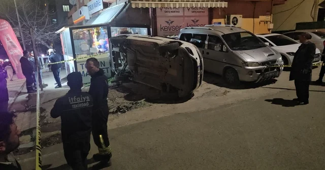 Kontrolden çıkan hafif ticari araç markete daldı: 2 yaralı Tekirdağ Haberleri