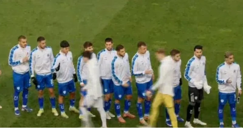 Bosna Hersek Ümit Milli Futbol Takımı oyuncuları, İsrailli futbolcuların elini sıkmadı Futbol Haberleri