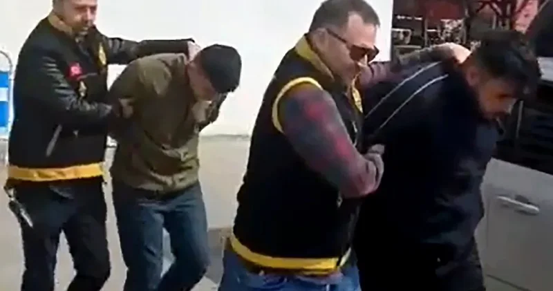 Kendini polis diye tanıttı: Engelli gencin tek güvencesini çaldı