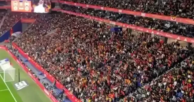 İspanya Mısır maçında büyük skandal: Kendi yıldızları Lamine Yamal ı unutup İslamofobik tezahüratta bulundular VİDEO İZLE