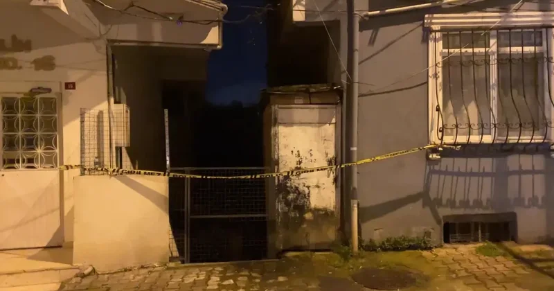 Sarıyer de toprak kayması: 6 bina tahliye edildi